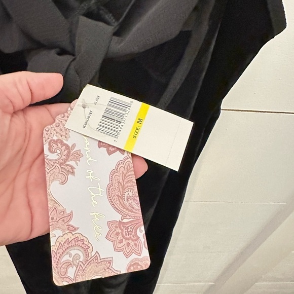 NWT BAND OF GYPSIES GIRL CRUSH Black Velvet woman spaghetti strap dress MED - Picture 8 of 13